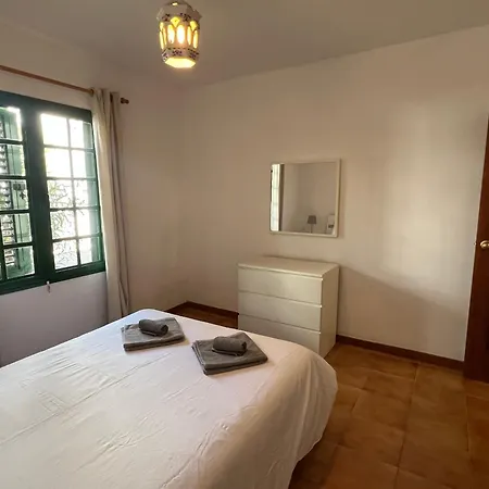 Sonrisa - Spacious Two Bedroom Apartamento Costa Teguise