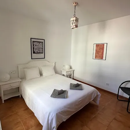 Sonrisa - Spacious Two Bedroom *