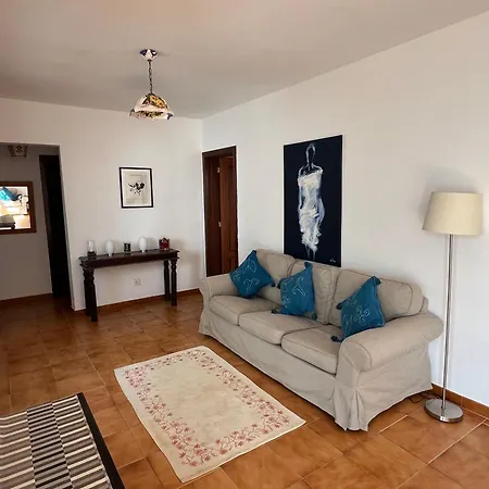 Sonrisa - Spacious Two Bedroom Apartment Costa Teguise