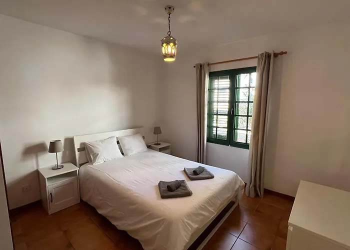 Apartamento Sonrisa - Spacious Two Bedroom *