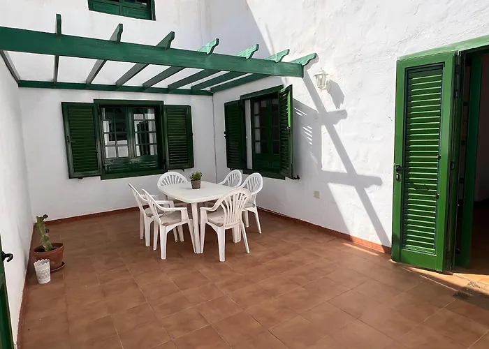 Apartamento Sonrisa - Spacious Two Bedroom