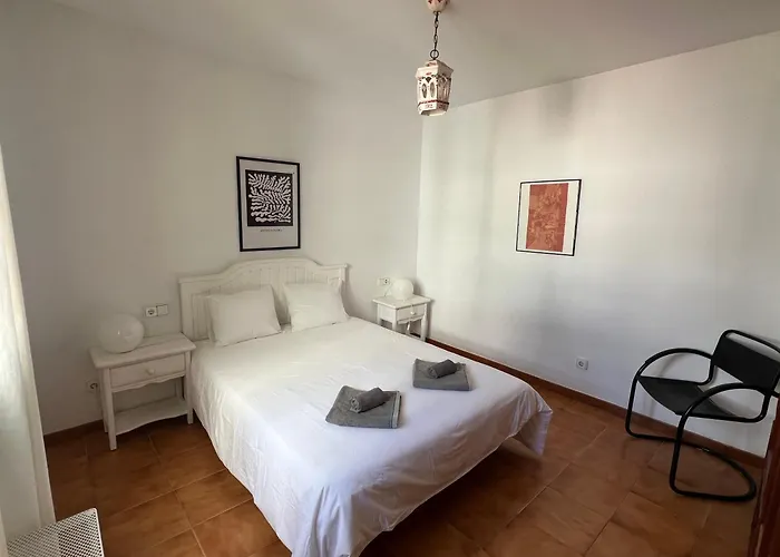 Sonrisa - Spacious Two Bedroom *